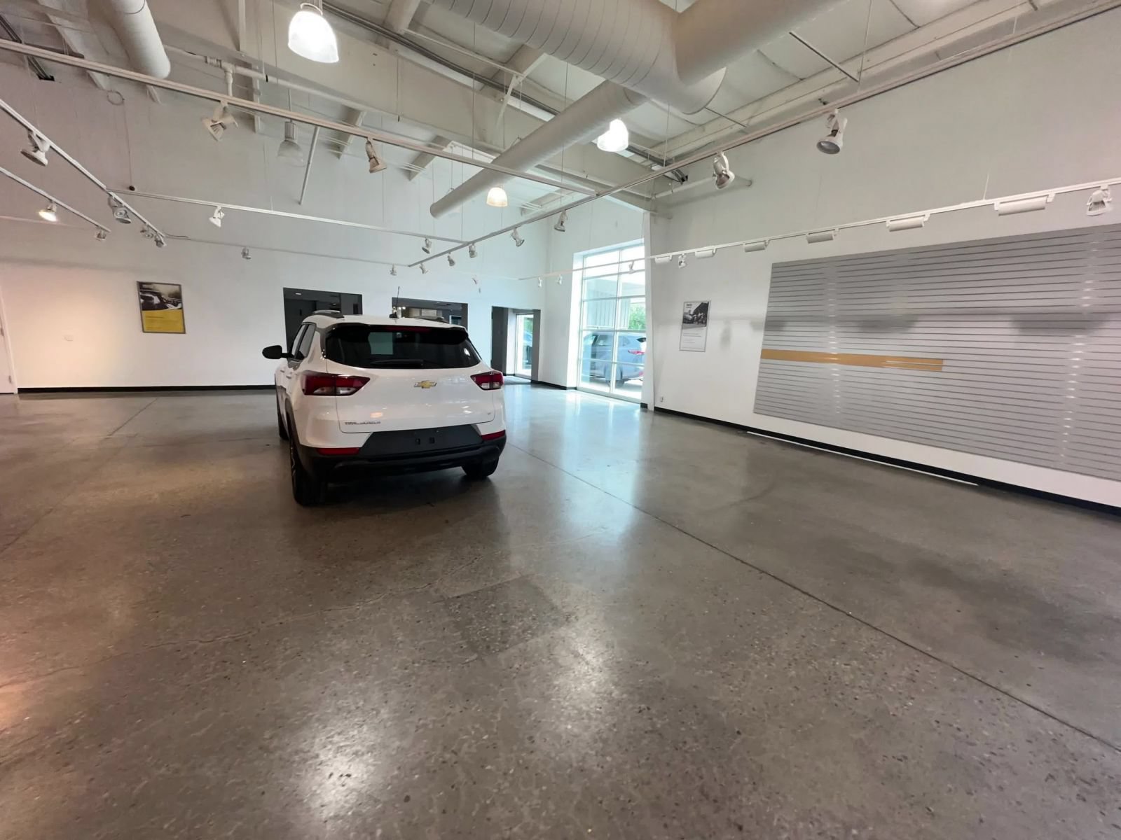 Used 2025 Chevrolet TrailBlazer LT FWD image 15