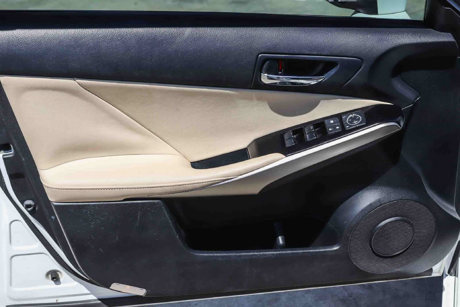 Used 2014 Lexus IS 250 w/ Navigation Package RWD image 17