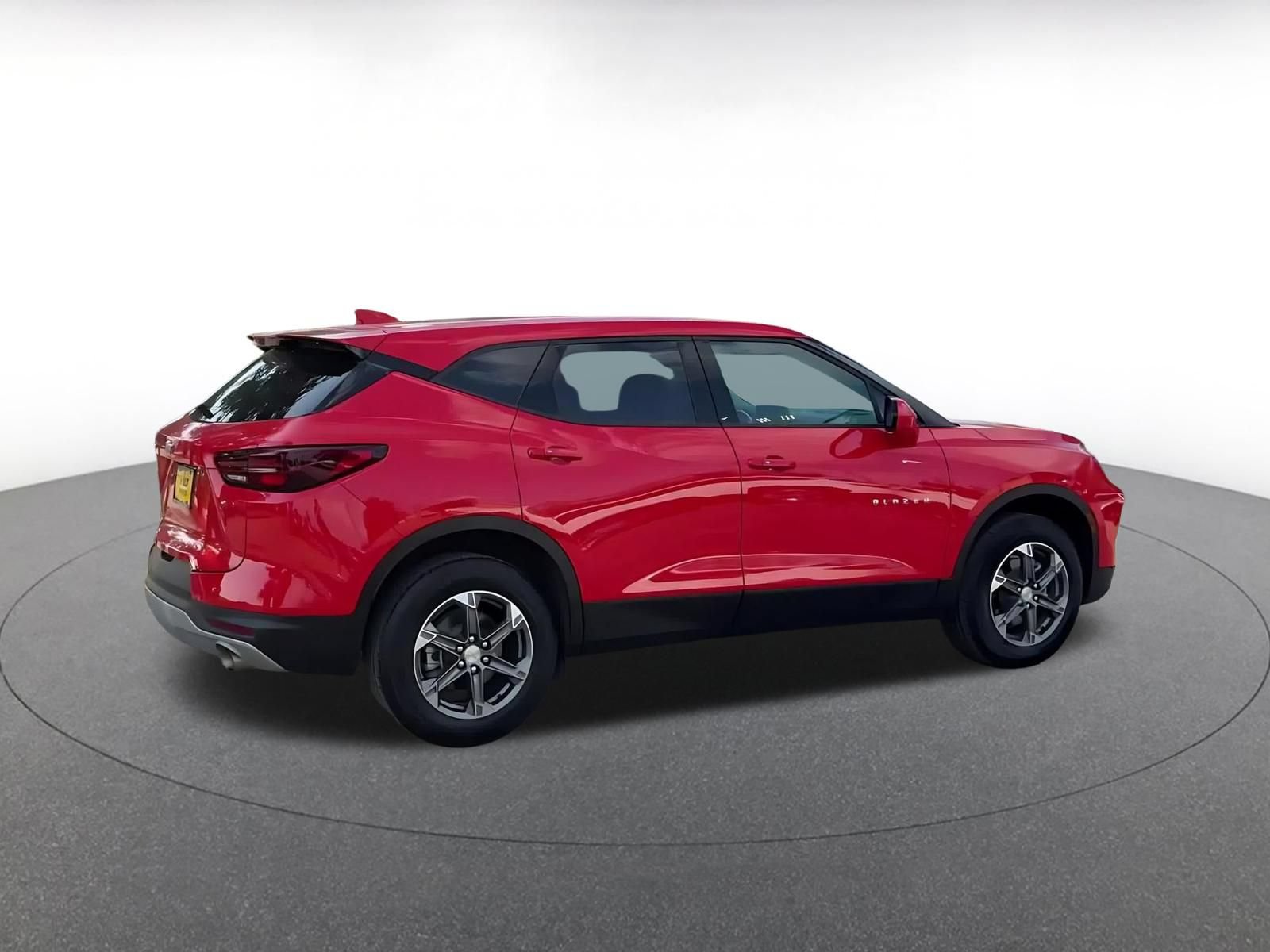 Used 2025 Chevrolet Blazer LT FWD image 15