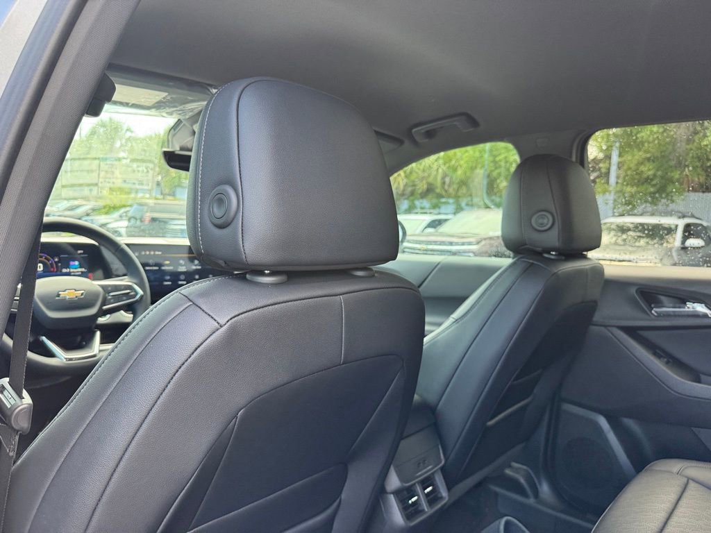 New 2026 Chevrolet Equinox LT w/ Convenience Package II image 16