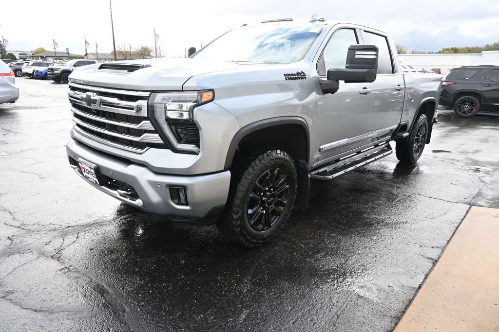 Used 2024 Chevrolet Silverado 2500 High Country w/ Technology Package AWD/4WD image 12