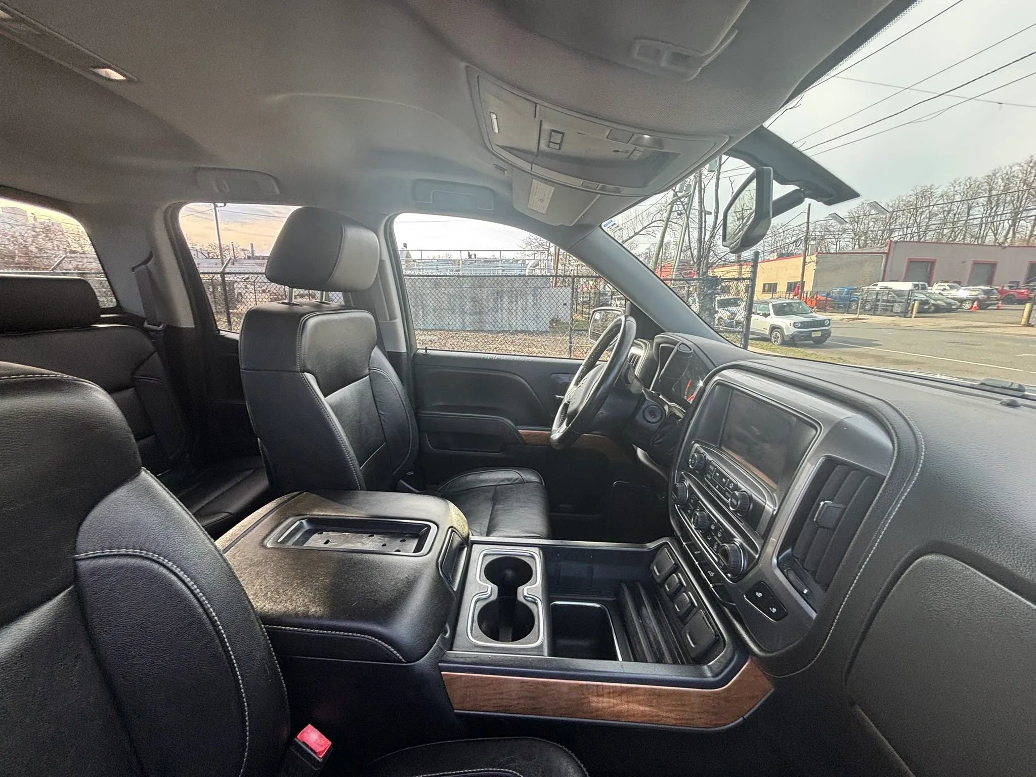 Used 2014 Chevrolet Silverado 1500 LTZ image 30