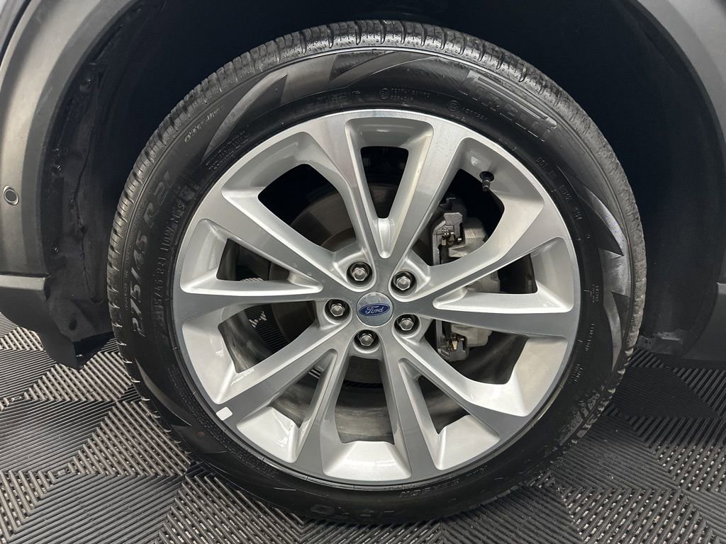Used 2024 Ford Explorer Platinum w/ Technology Package image 43