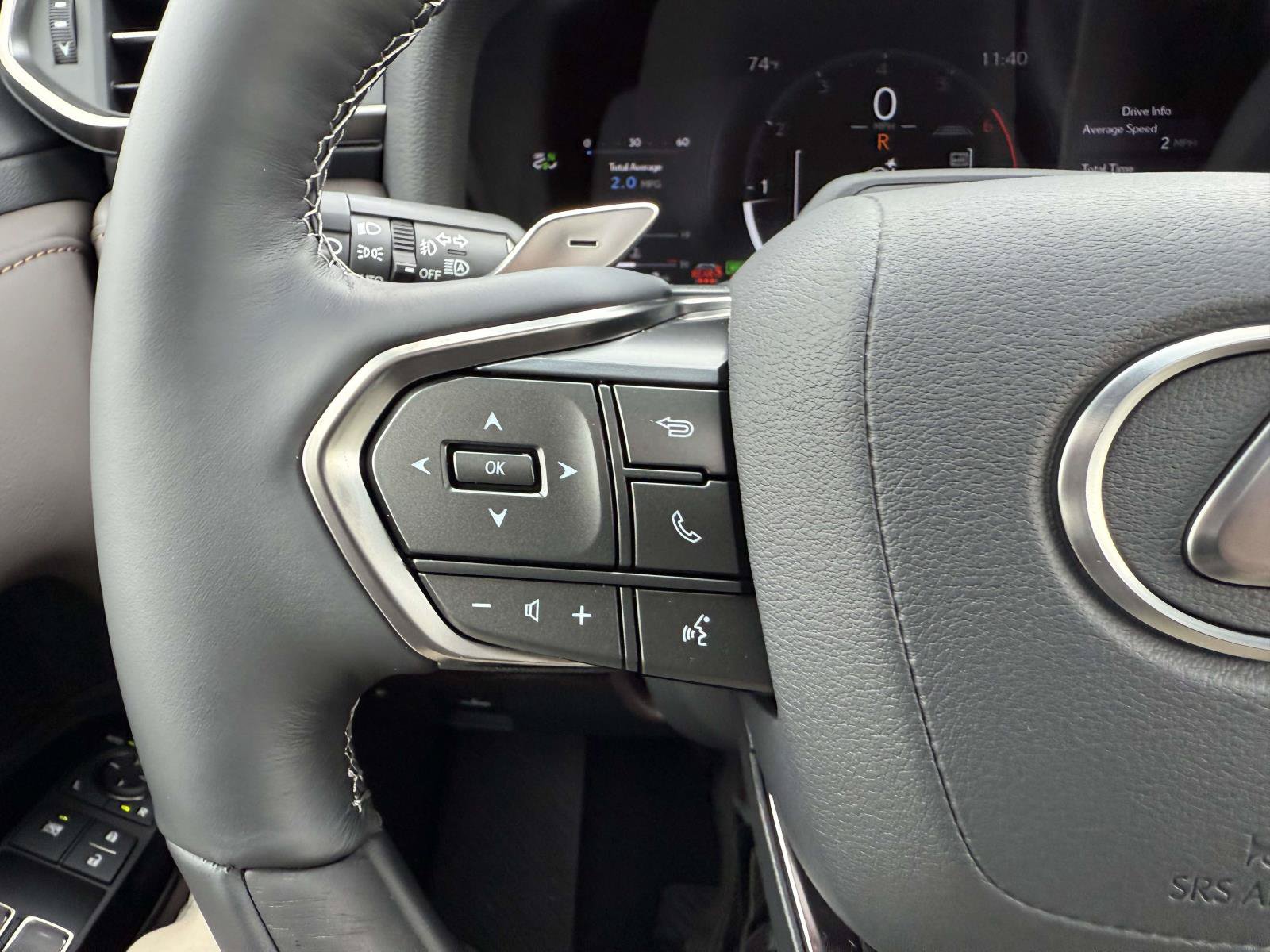 New 2026 Lexus LX 700h Luxury AWD/4WD image 18