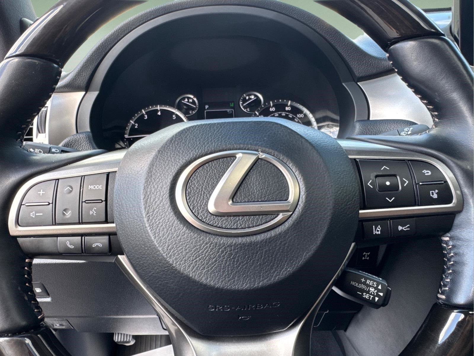 Used 2022 Lexus GX 460 Luxury w/ Sport Design Package AWD/4WD image 20