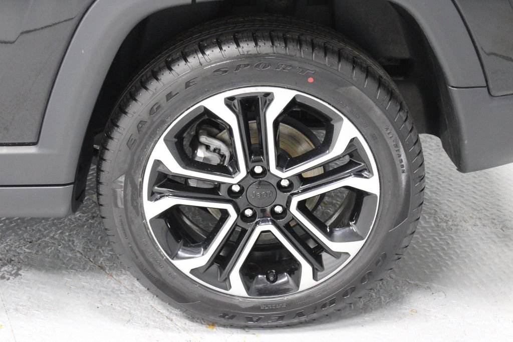 Used 2023 Jeep Compass Limited AWD/4WD image 18