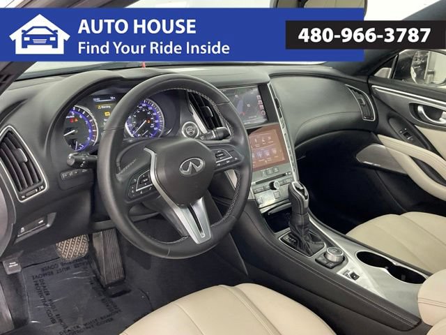 Used 2017 INFINITI Q60 3.0t w/ Premium Plus Package 3.0T RWD image 13