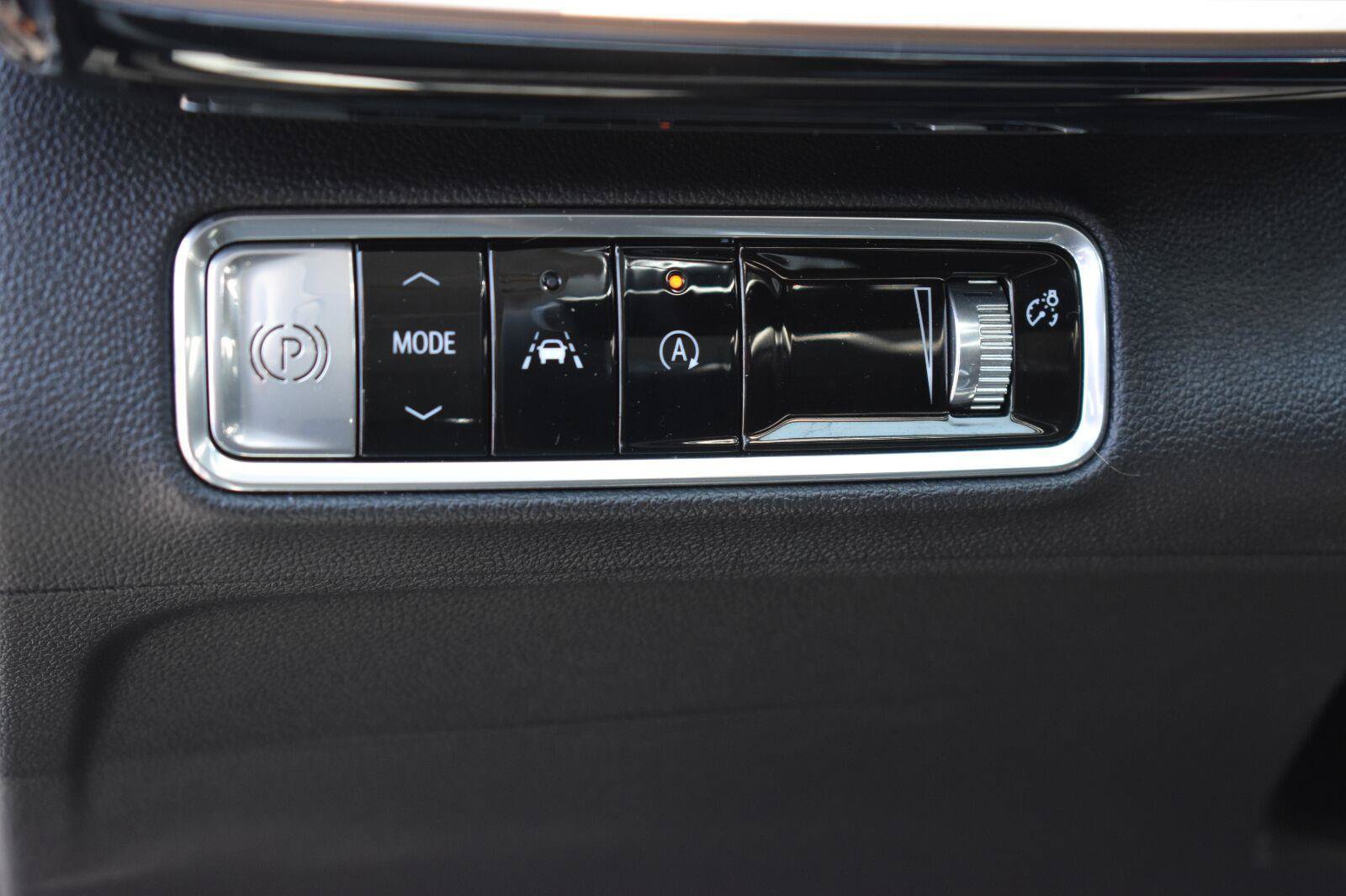 Used 2024 Buick Envision Sport Touring AWD/4WD image 24
