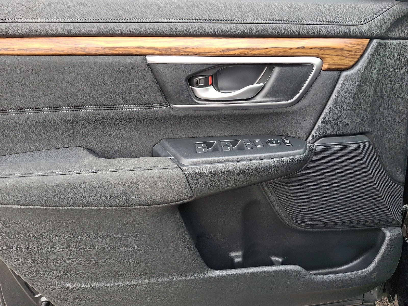 Used 2018 Honda CR-V EX image 13