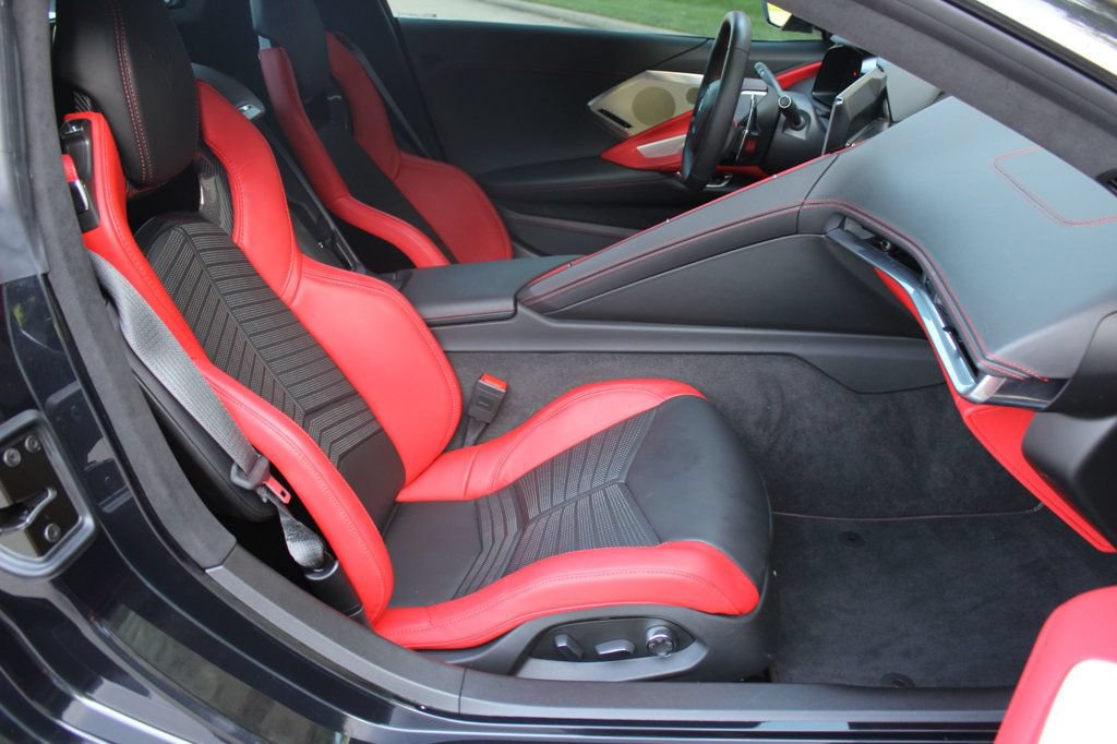 Used 2024 Chevrolet Corvette Stingray Premium Conv w/ Z51 Performance Package RWD image 24