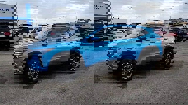 Certified 2025 Chevrolet Trax LT w/ LT Convenience Package image 4