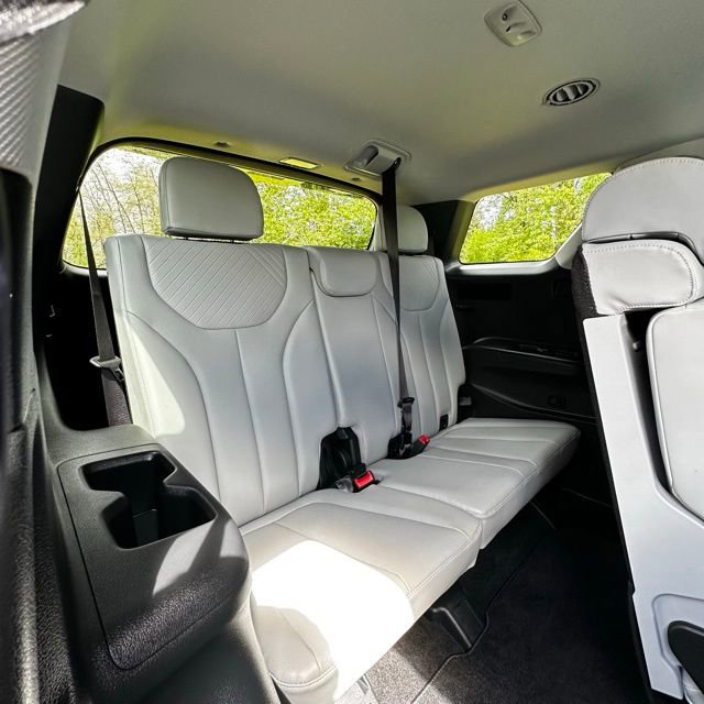 Used 2023 Hyundai Palisade SEL image 24
