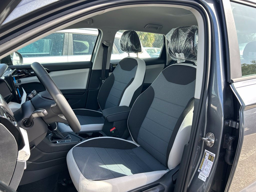 New 2027 Volkswagen Taos S FWD image 17