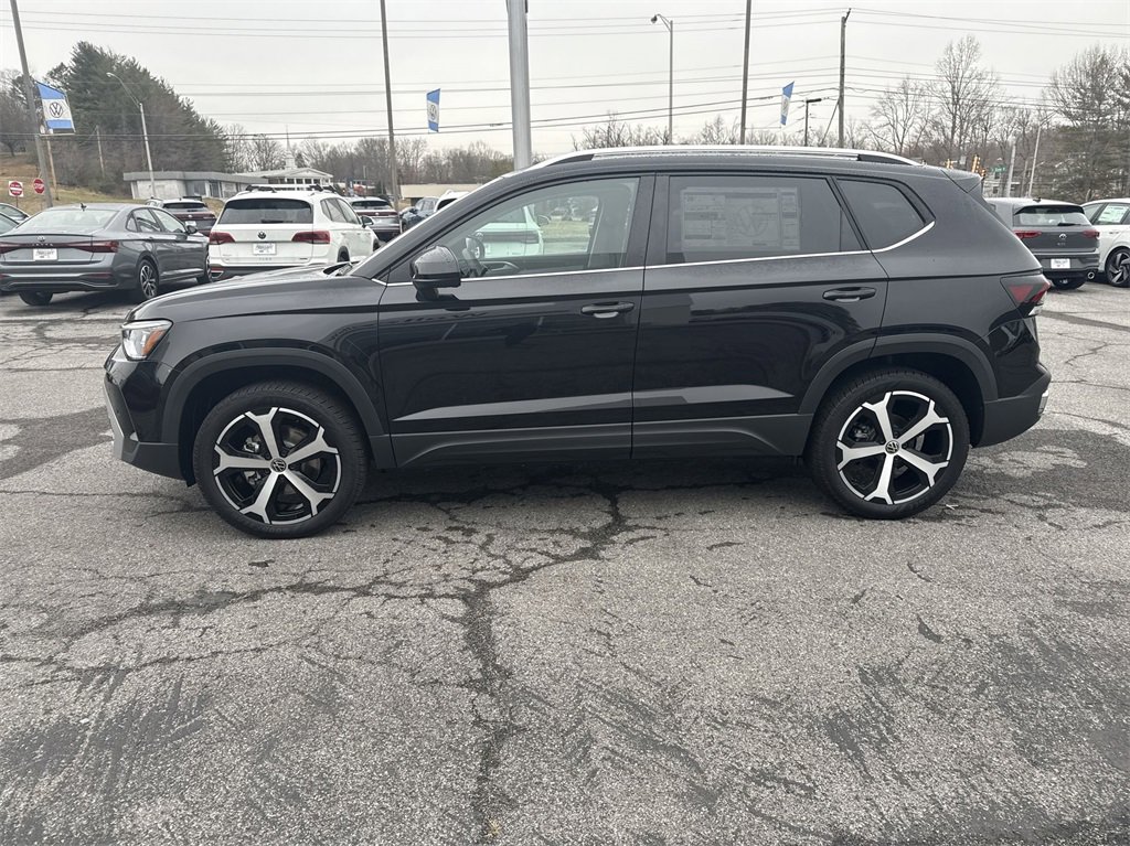 New 2025 Volkswagen Taos SEL image 3