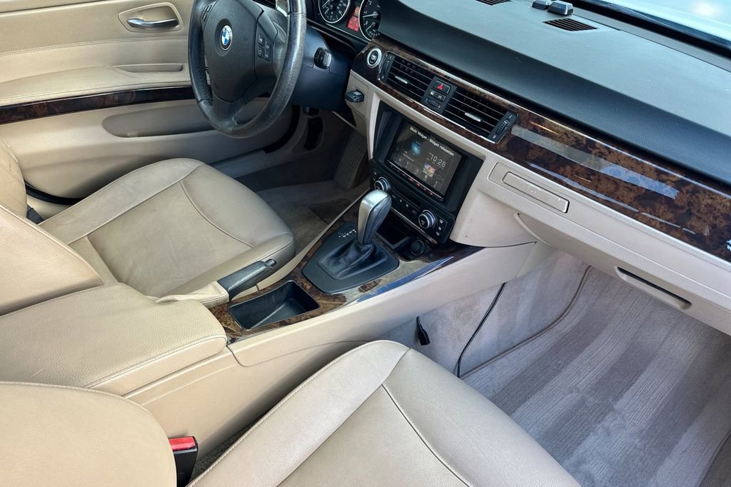 Used 2008 BMW 328i Sedan RWD image 16