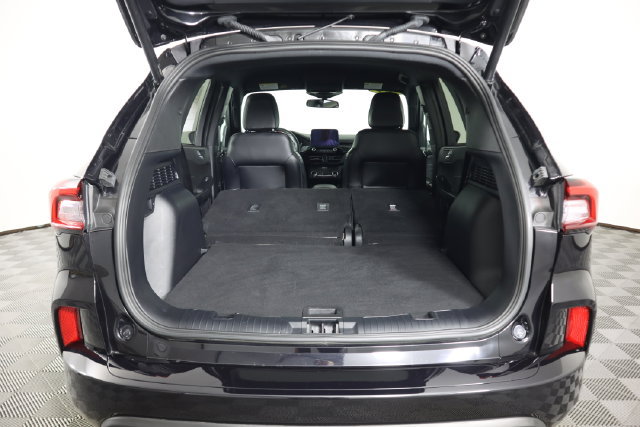Certified 2024 Ford Escape ST-Line AWD/4WD image 51