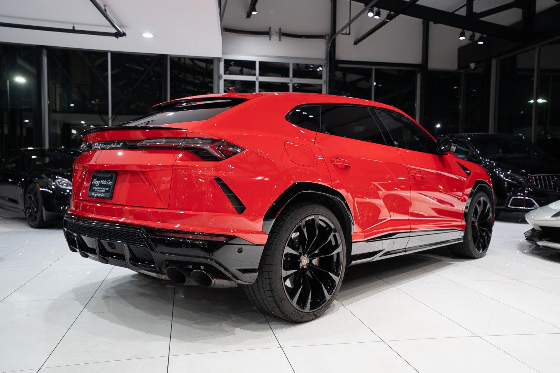 Used 2022 Lamborghini Urus AWD/4WD image 4