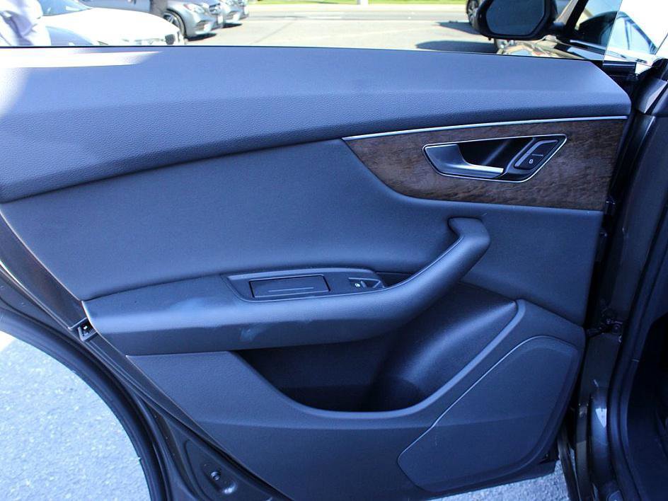 Used 2020 Audi Q8 Premium w/ Black Optic Package image 14