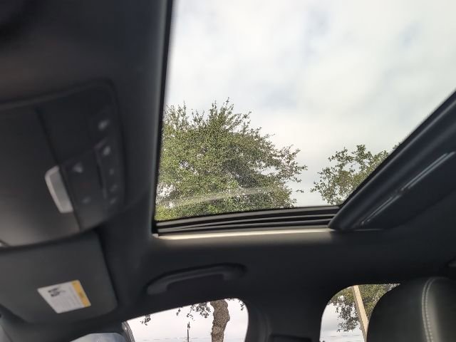 Used 2017 Mercedes-Benz E 300 4MATIC image 20