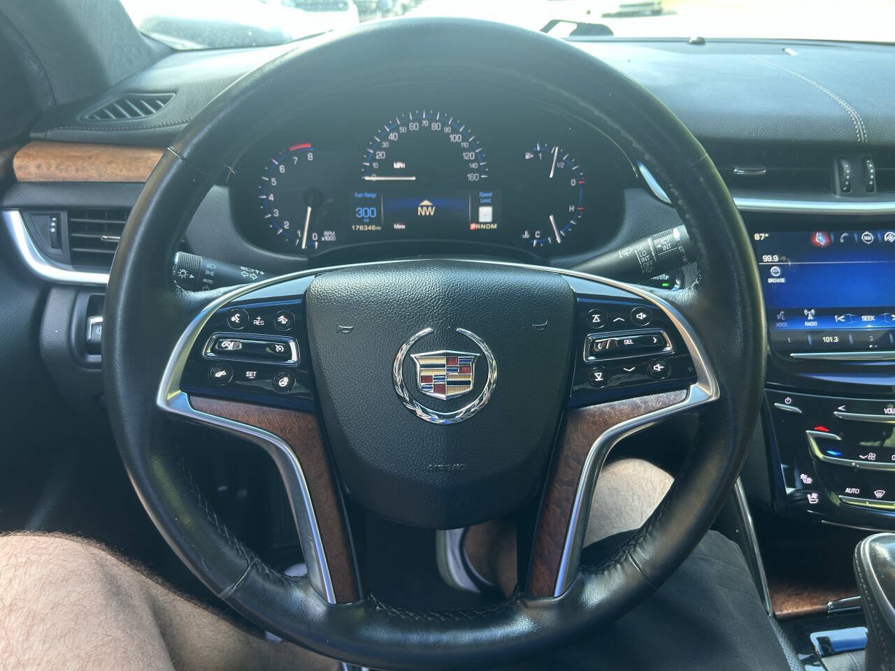 Used 2015 Cadillac XTS Luxury w/ Driver Awareness Package AWD/4WD image 20