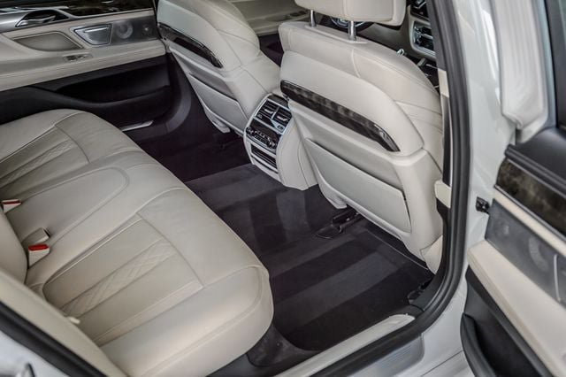Used 2018 BMW 740i xDrive AWD/4WD image 22