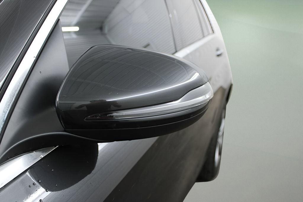 Used 2021 Mercedes-Benz GLC 300 image 36