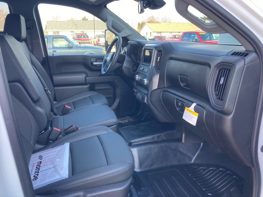 New 2026 GMC Sierra 2500 Pro w/ Convenience Package image 10