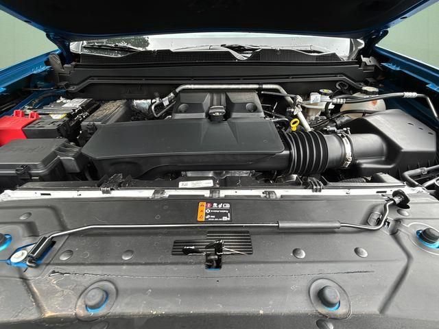 Used 2024 Chevrolet Colorado ZR2 w/ ZR2 Convenience Package III AWD/4WD image 11