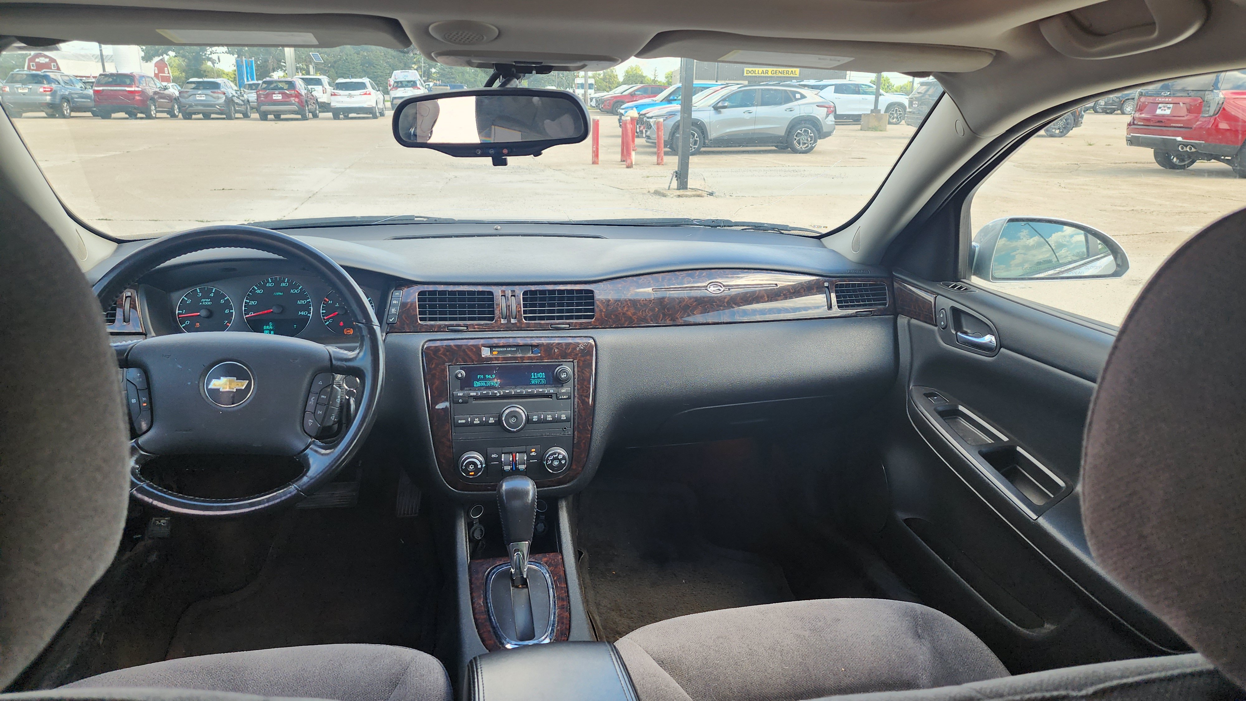 Used 2013 Chevrolet Impala LT w/ LT Sunroof Package FWD image 8