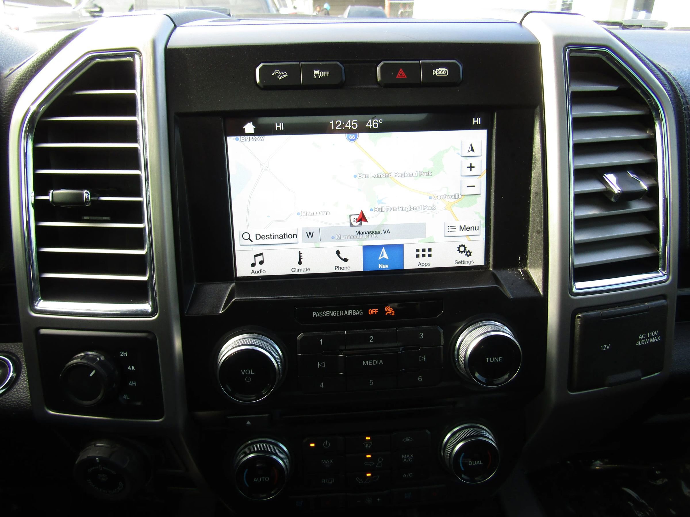 Used 2016 Ford F150 Platinum w/ Equipment Group 701A Luxury image 26