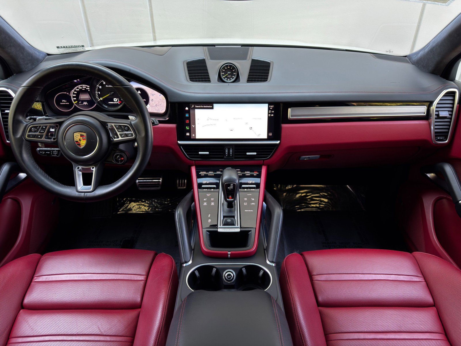 Used 2022 Porsche Cayenne Turbo S w/ Assistance Package image 13