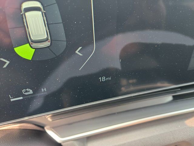 New 2025 Kia Carnival SX image 3