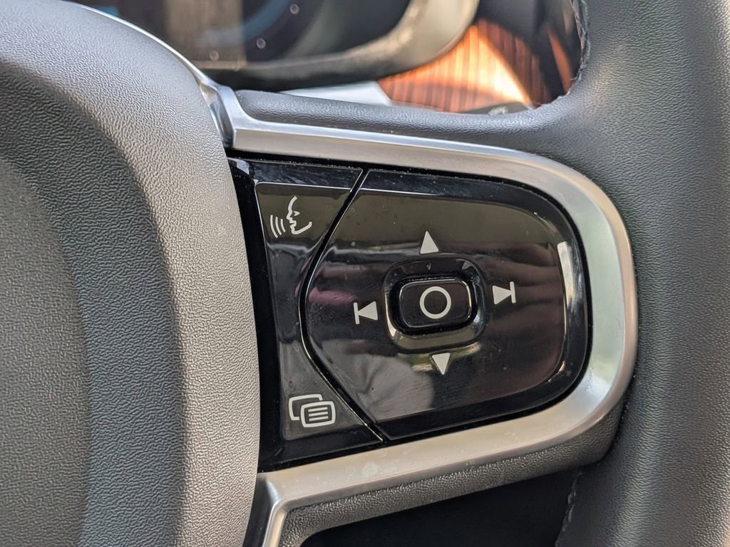 Used 2023 Volvo XC60 T8 Plus AWD/4WD image 25