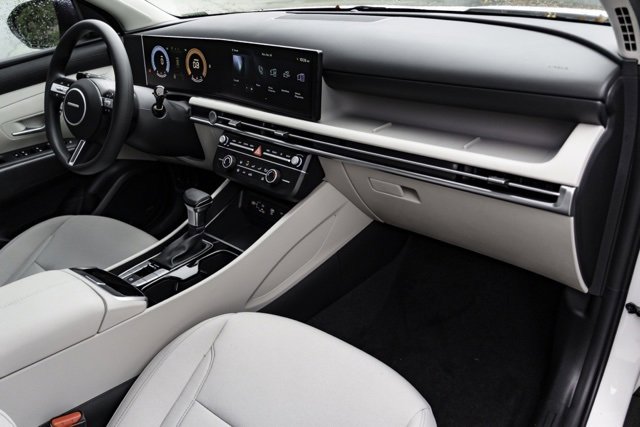 New 2026 Hyundai Tucson SE image 24