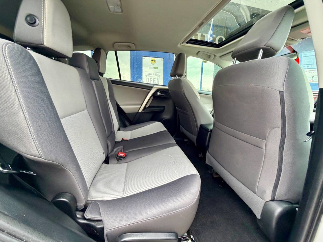 Used 2014 Toyota RAV4 XLE AWD/4WD image 41