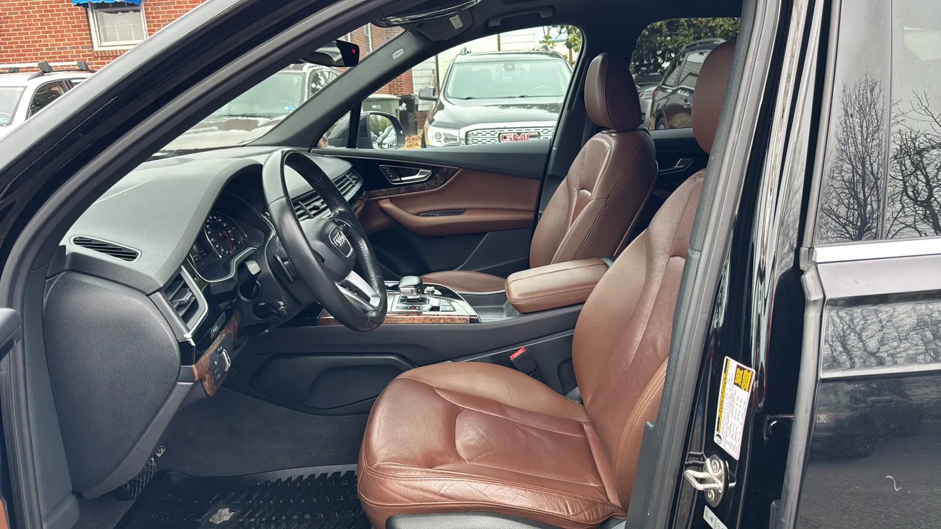 Used 2017 Audi Q7 3.0T Premium image 10