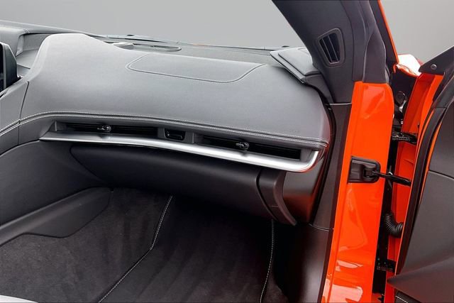 Used 2022 Chevrolet Corvette Stingray Convertible w/ Z51 Performance Package image 15