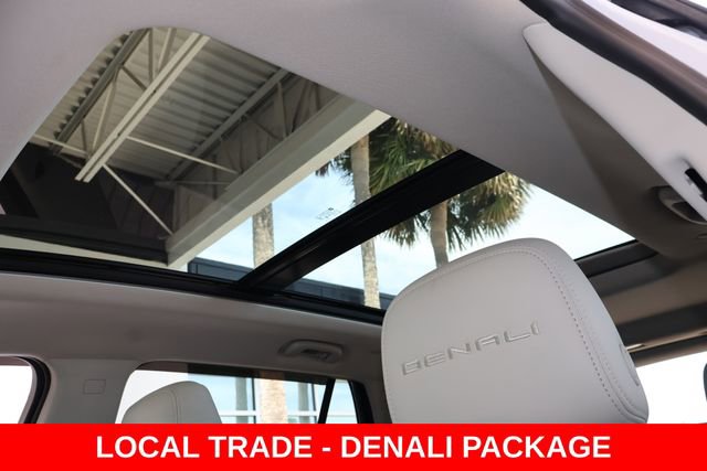 Used 2024 GMC Terrain Denali w/ Denali Premium Package image 30