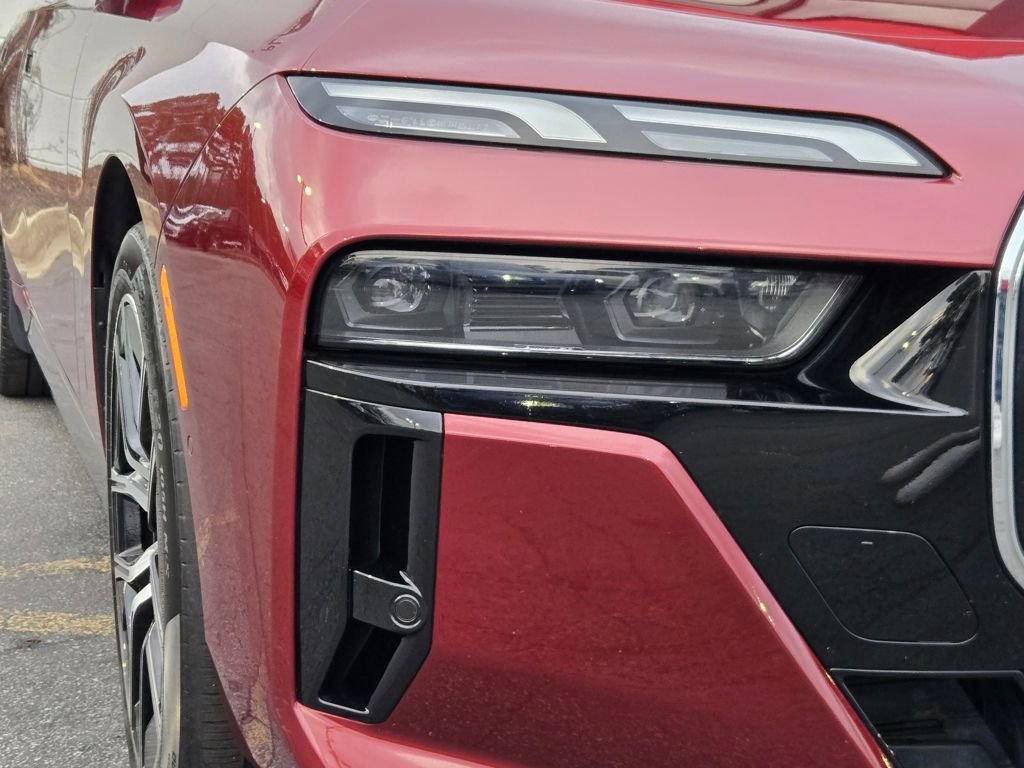 Used 2023 BMW i7 xDrive60 image 14