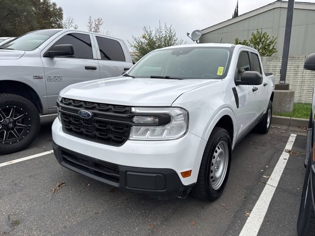 Used 2022 Ford Maverick XL image 2