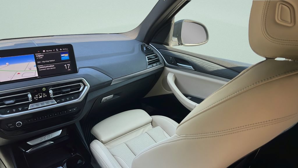 Used 2024 BMW X3 sDrive30i w/ Premium Package RWD image 12