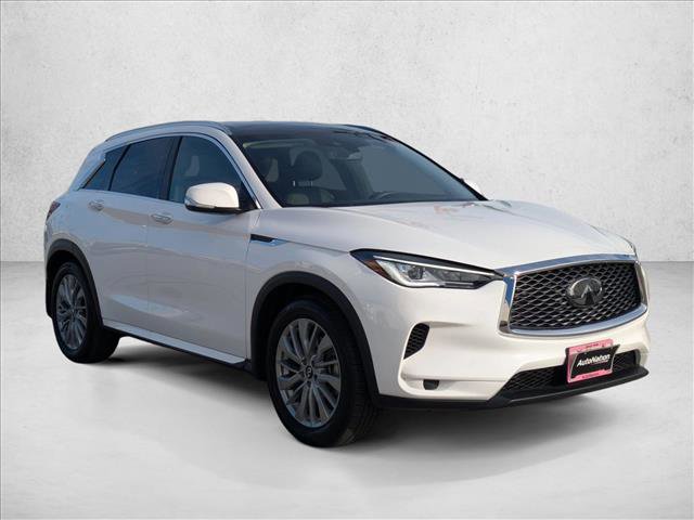 Certified 2025 INFINITI QX50 Luxe image 3