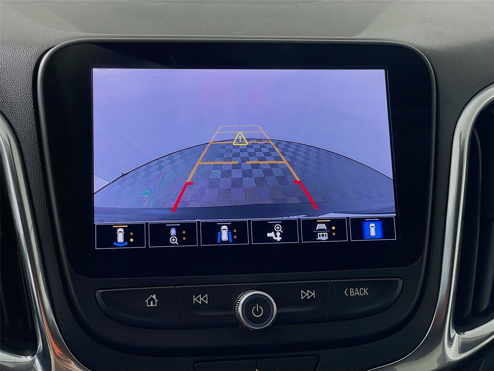 Used 2022 Chevrolet Equinox LT AWD/4WD image 17