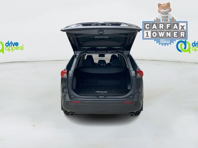 Used 2021 Toyota RAV4 XLE image 12