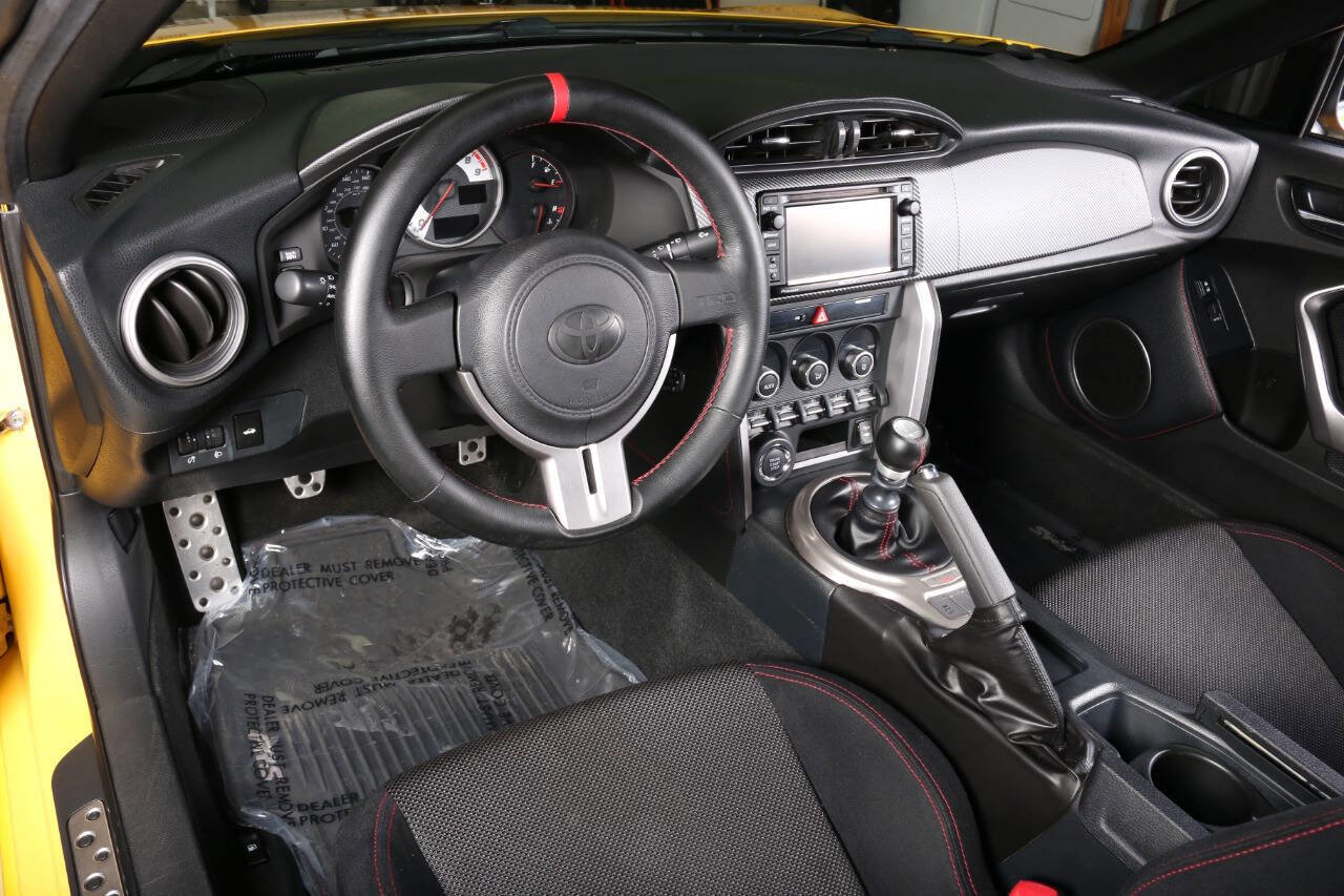 Used 2015 Scion FR-S Release Series 1.0 image 5