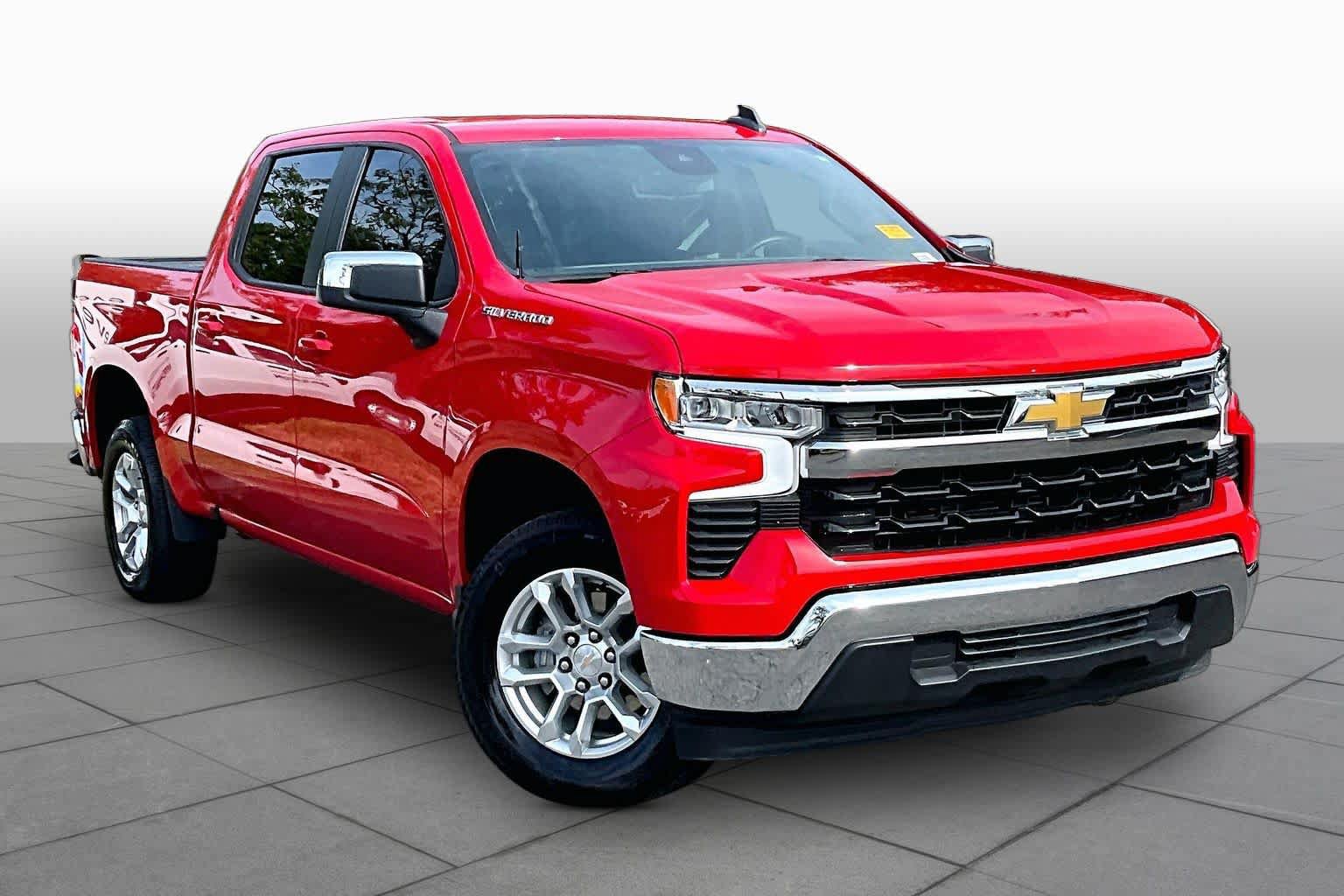Used 2024 Chevrolet Silverado 1500 LT w/ Protection Package RWD image 3