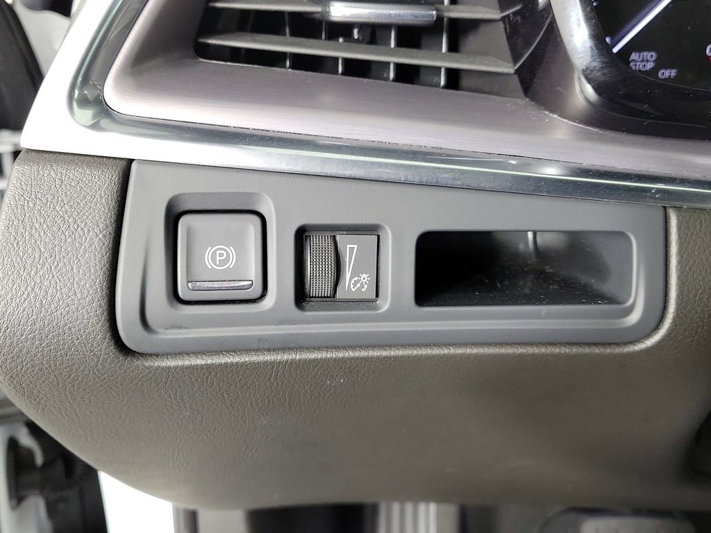 Certified 2023 Cadillac XT5 Luxury FWD image 31