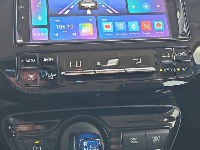 Used 2019 Toyota Prius L Eco FWD image 24