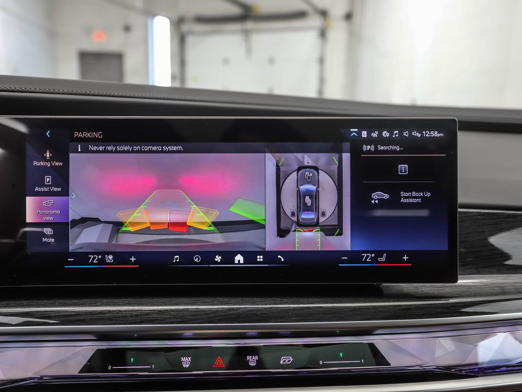 New 2026 BMW 750e xDrive image 17