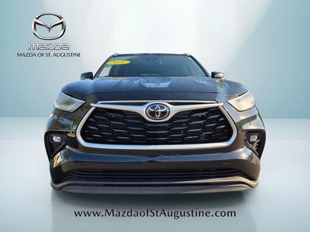 Used 2021 Toyota Highlander XLE AWD/4WD image 20